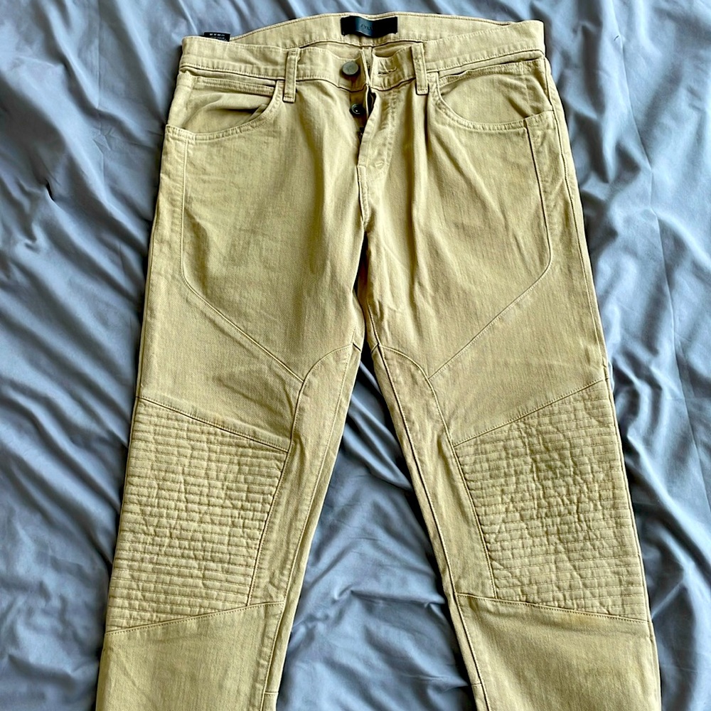 J Bran Jeans , look a like to the Amiri cut, only worn once.  Like new!!!!
